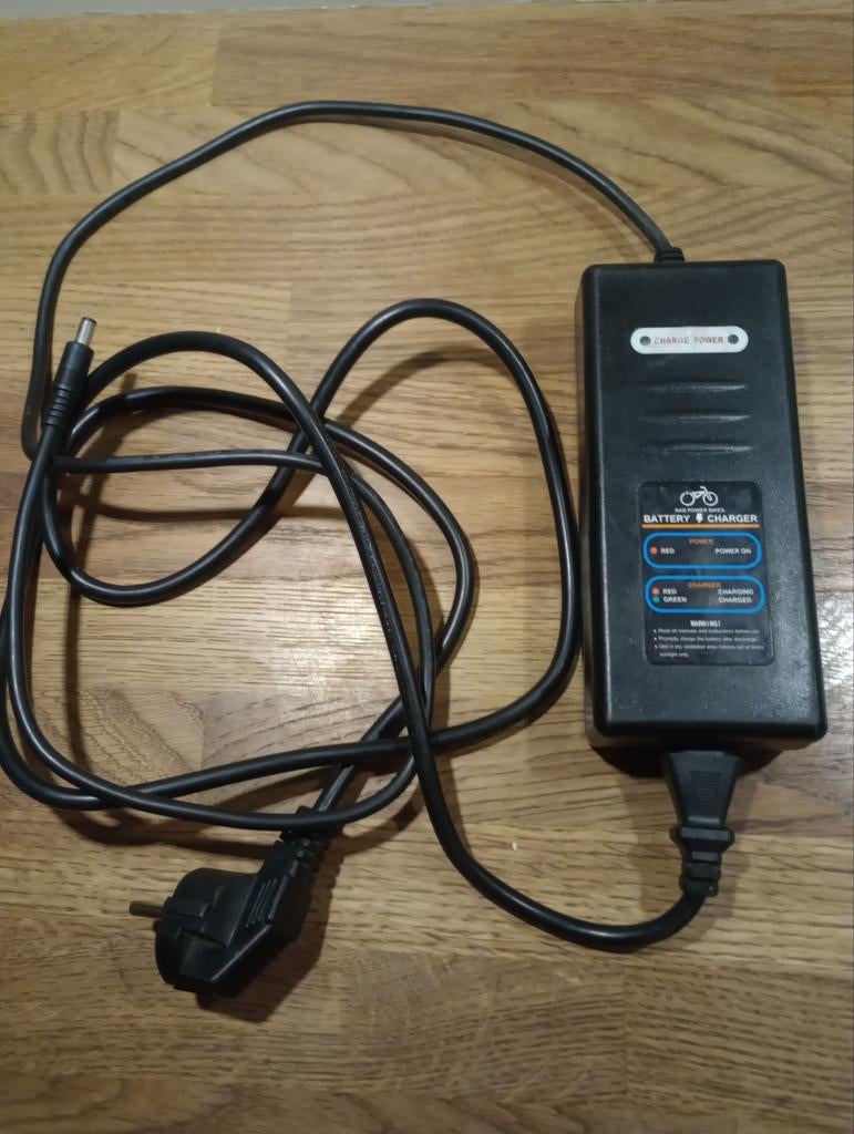 Radwagon 4: Oplader, Ophalen