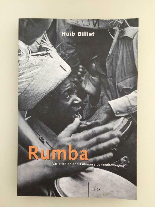 Rumba. Variaties op een Cubaanse bekkenbeweging, Gelezen