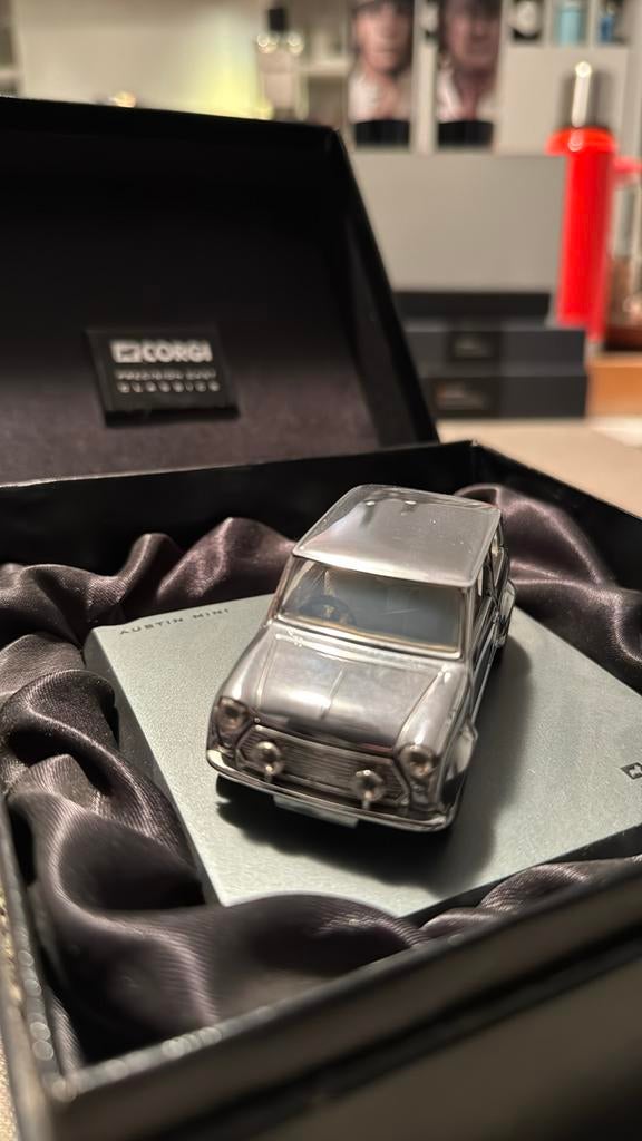 Classic MINI CORGI, Enlèvement ou Envoi, Comme neuf