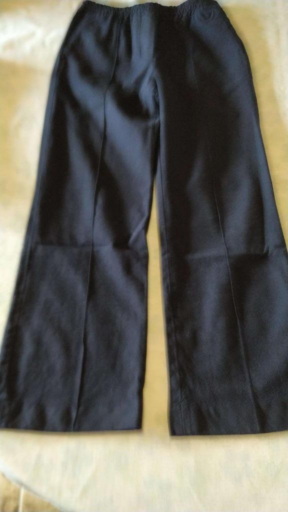 Zwarte broek met rekker in wol merk arket maat 34, Kleding | Dames, Ophalen of Verzenden, Maat 34 (XS) of kleiner