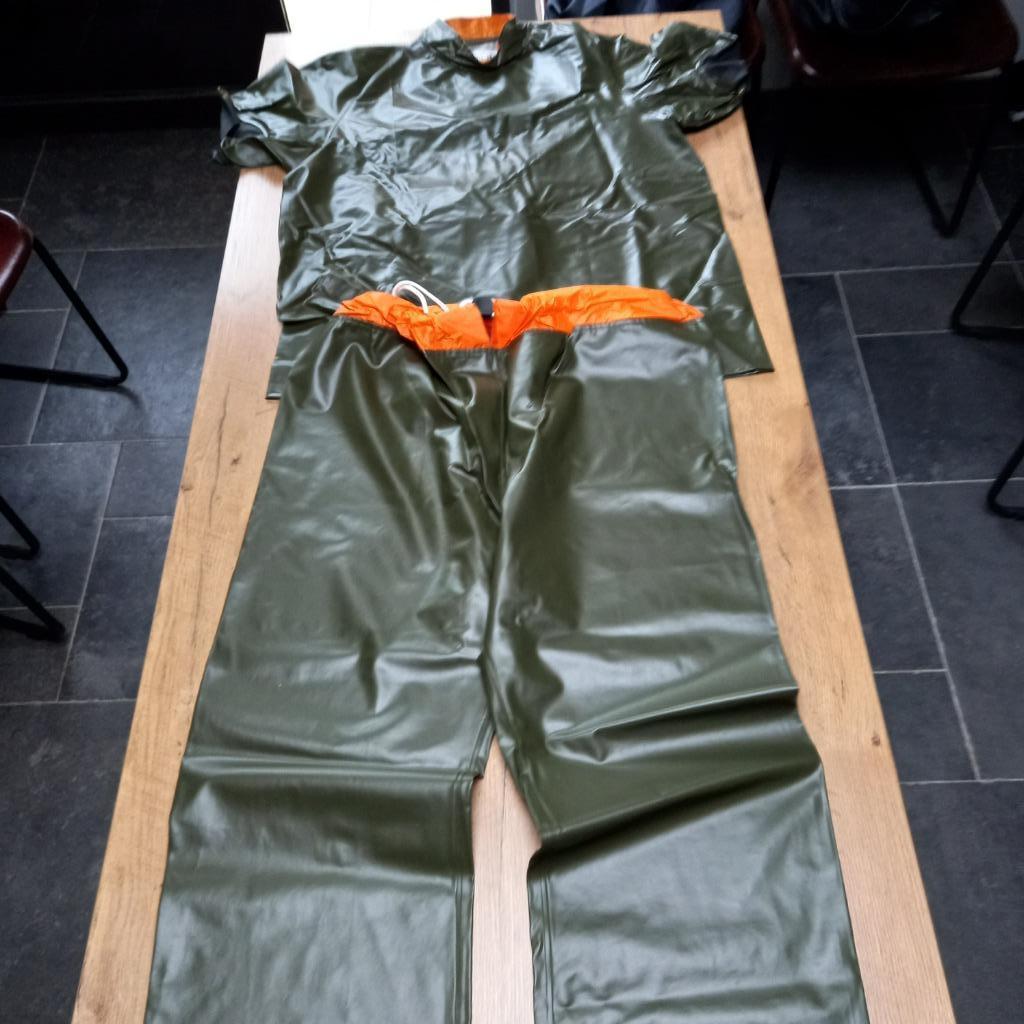 Formation vétérinaire : veste et pantalon de sage-femme, Janvier