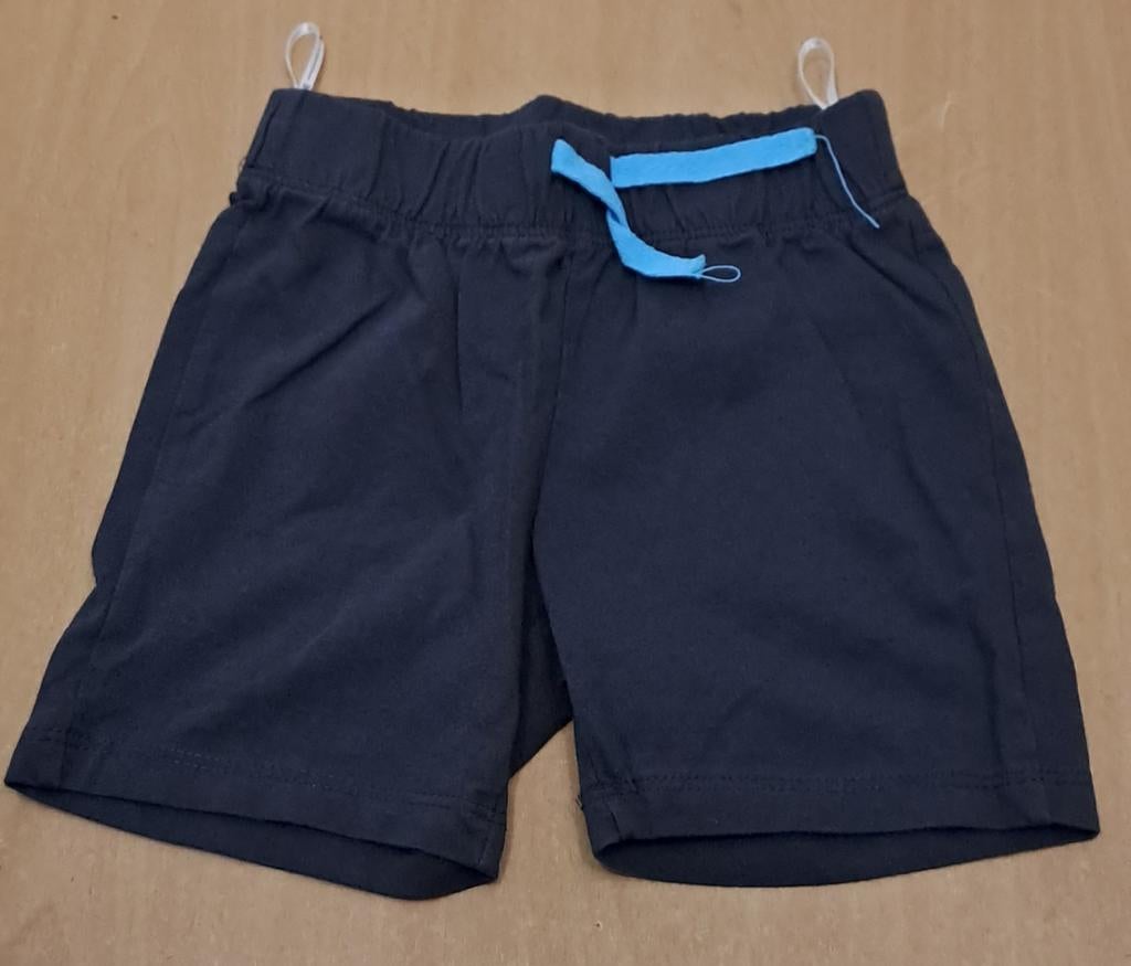 Short bleu foncé (taille 86), Enfants & Bébés, Vêtements de bébé | Taille 86, Pantalon, Garçon, C&A, Enlèvement ou Envoi