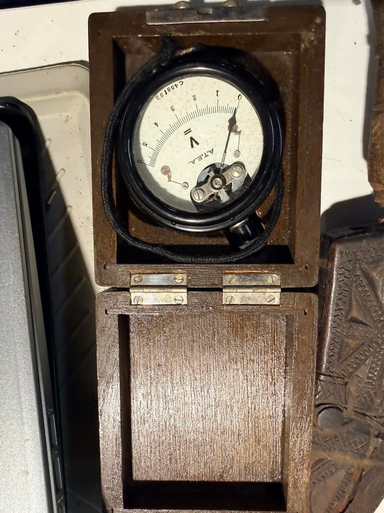 Voltmeter vintage, Antiek en Kunst, Ophalen of Verzenden