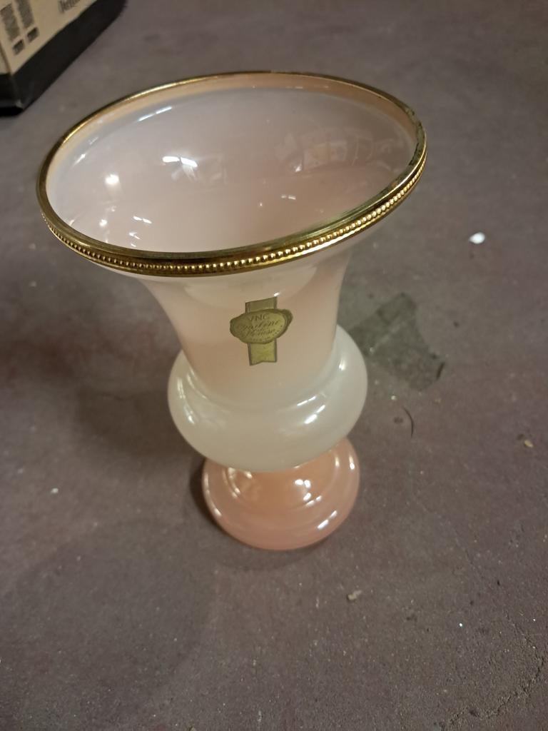 Vase, Ophalen