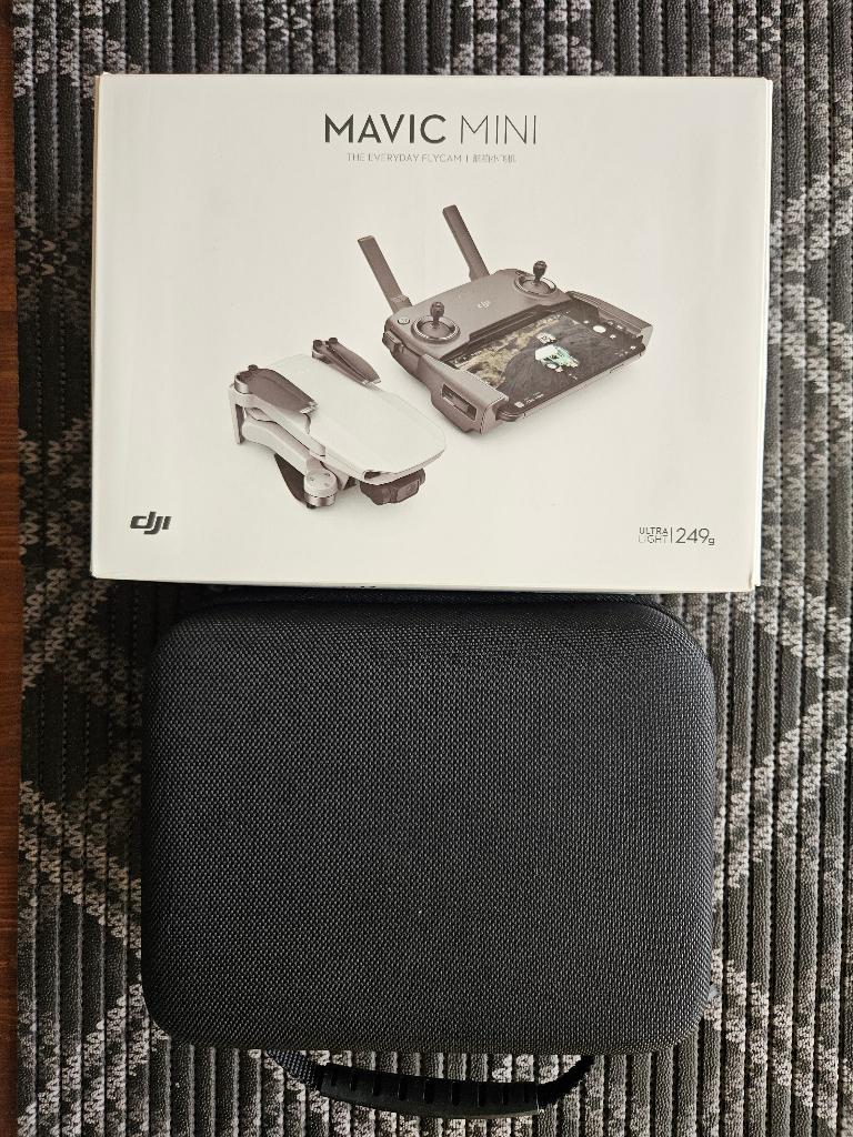 DJI MAVIC MINI drone ergonomique, robuste et performant +Box, Moins de 250 g, Qualité supérieure, Comme neuf, Drone professionnel