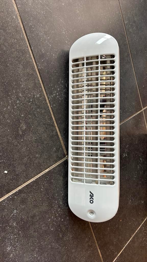 Chauffage infrarouge à suspendre, Enlèvement, Comme neuf, Moins de 60 cm, 800 watts ou plus