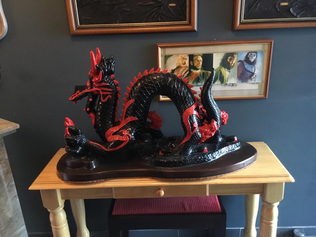 dragon unique très lourd 60kg splendide, Enlèvement