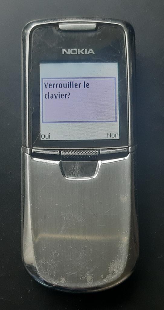 Nokia 8800  + Ericsson +Nokia, Télécoms, Enlèvement, Utilisé, Modèle coulissant