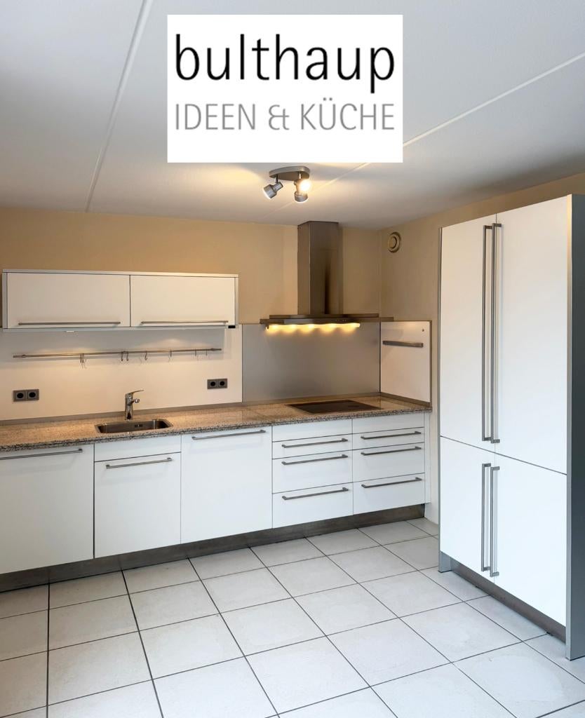 Bulthaup rechte keuken met natuursteen werkblad 300 + 95 cm, Huis en Inrichting, Ophalen, Wit, Graniet of Steen