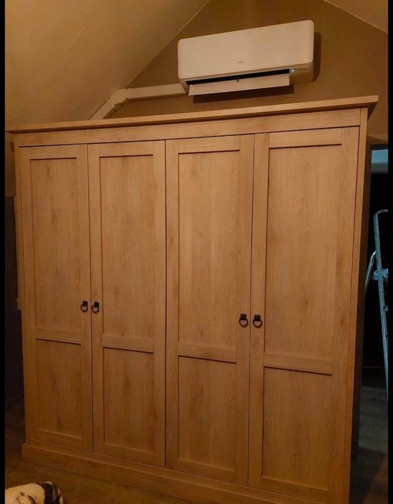 Garde robe, Enlèvement