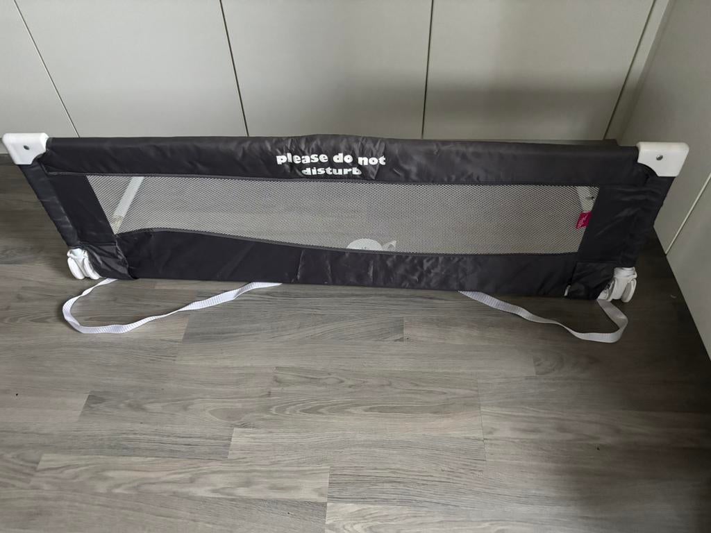 Veiligheidshekje voor aan de rand van het bed, Enlèvement, Utilisé