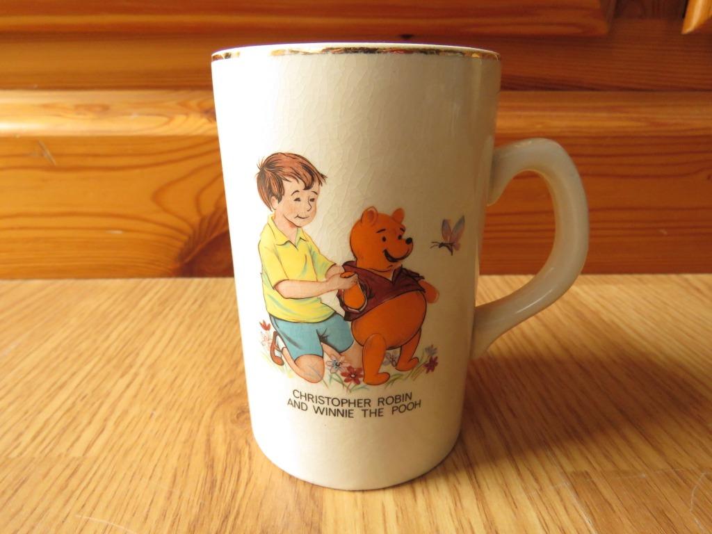 mug tasse Christopher Robin and Winnie the Pooh, Huis en Inrichting, Keuken | Servies, Ophalen of Verzenden, Gebruikt, Kop(pen) en/of Schotel(s)