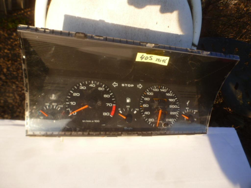 PEUGEOT 405 MI 16:instruments ,compteurs et jauges:VEGLIA, Enlèvement ou Envoi, Utilisé, Peugeot
