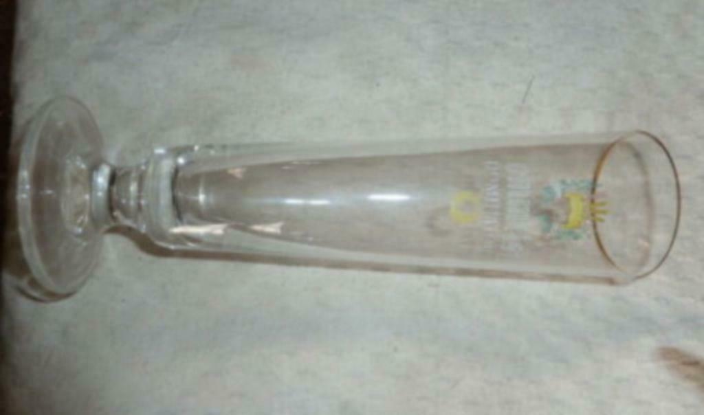 #E bier glas DOMMELSCH DOMINATOR Anno 1744, Verzamelen, Glas en Drinkglazen, Gebruikt, Bierglas, Ophalen of Verzenden
