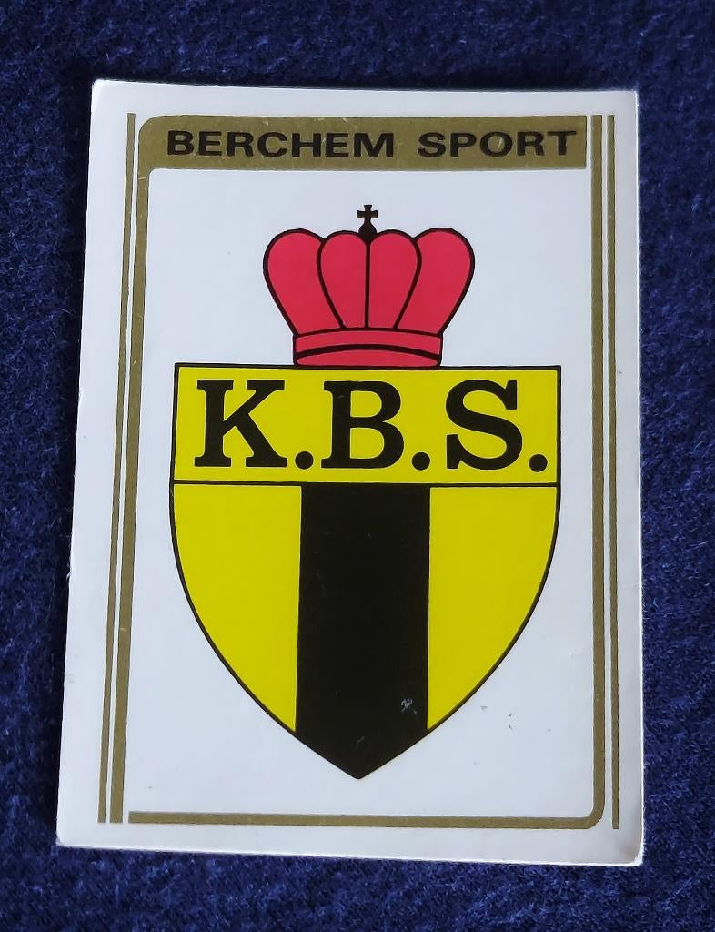 Panini sticker voetbal ' FB 1973 - embleem Berchem Sport ', Ophalen of Verzenden, Nieuw, Sticker