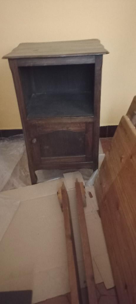 table de nuit en bois, Enlèvement, Bois