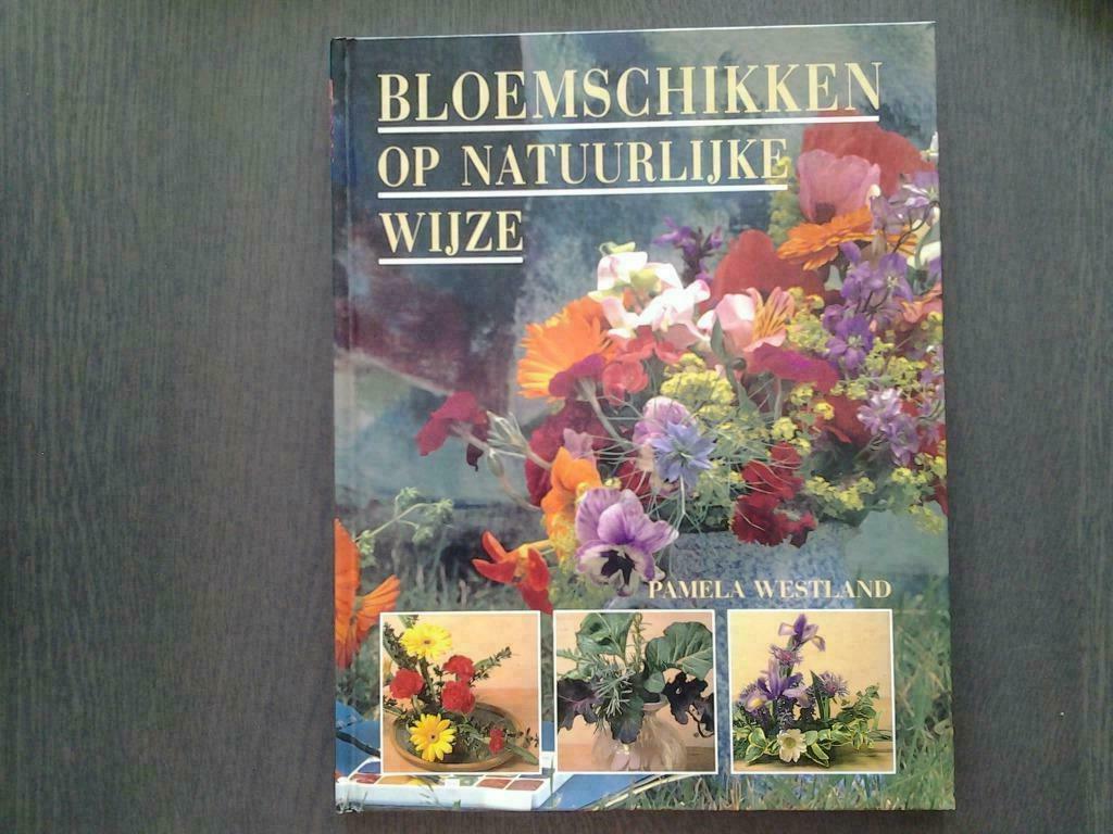 Boek "Bloemschikken op natuurlijke wijze", Boeken, Ophalen of Verzenden, Gelezen