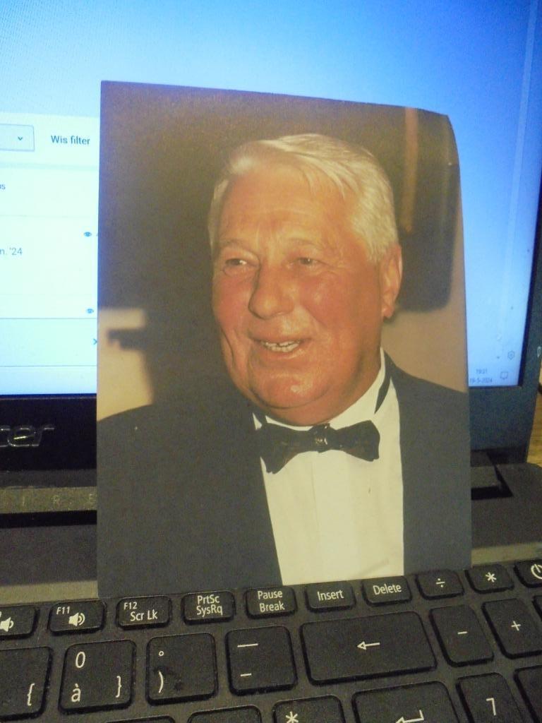 dp Robert Van Hecke, Verzamelen, Bidprentjes en Rouwkaarten, Ophalen of Verzenden, Bidprentje