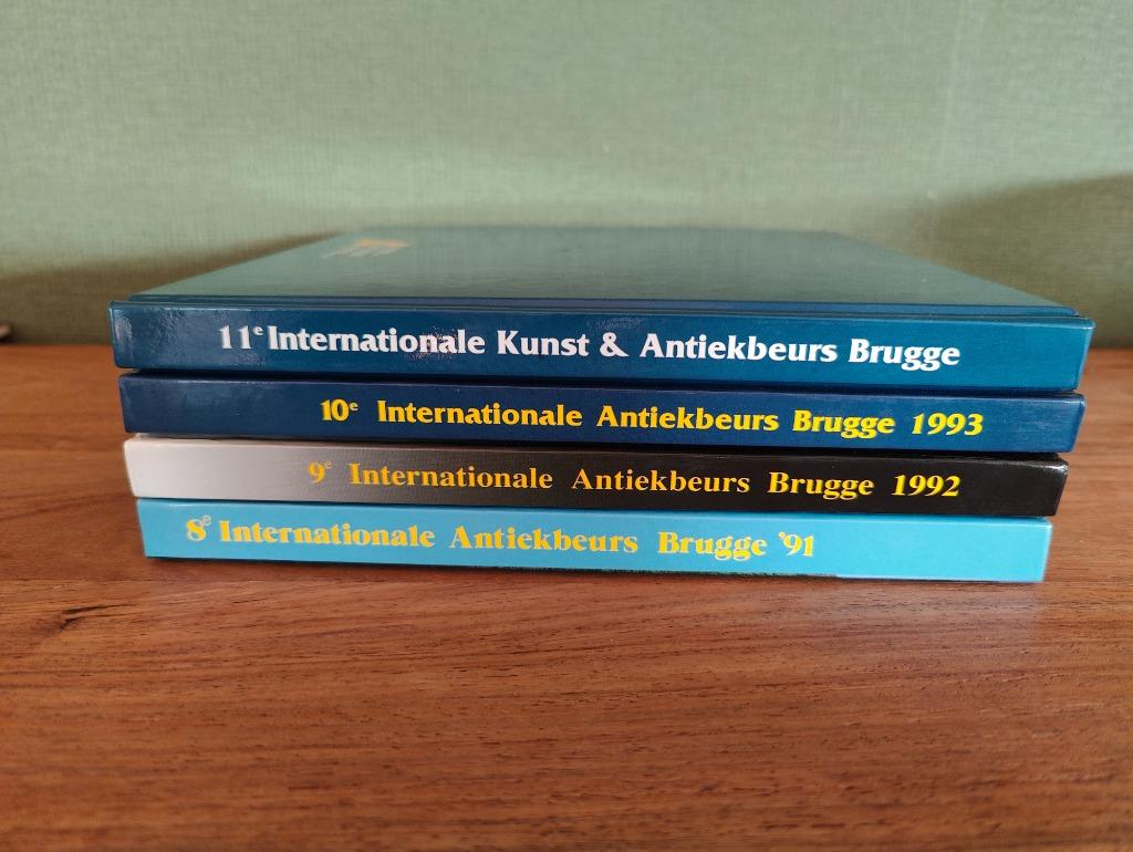 Boeken kunst- en antiekbeurs Brugge  8,9,10 en 11, Ophalen of Verzenden, Zo goed als nieuw