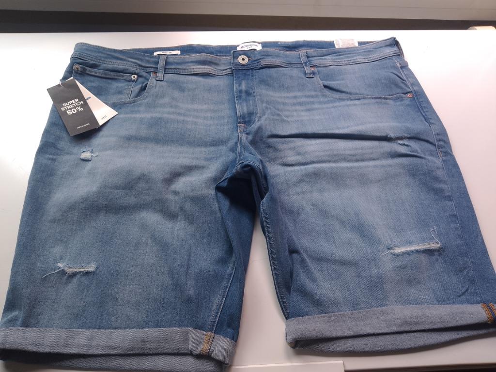 new jeansshort (35€) Jack&jones 4XL maat 52 superstretch 50%, Kleding | Heren, Grote Maten, Blauw, Nieuw, Ophalen of Verzenden