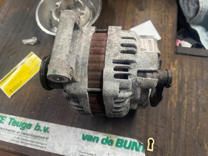 Dynamo d'un Peugeot 207, -, 3 mois de garantie, Utilisé, -