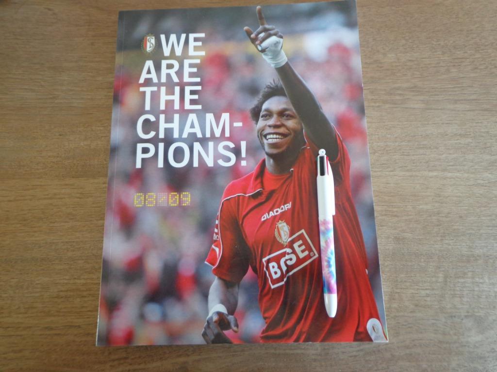 Livre Standard de Liège champion 2009, Enlèvement ou Envoi, Comme neuf, Livre ou Revue