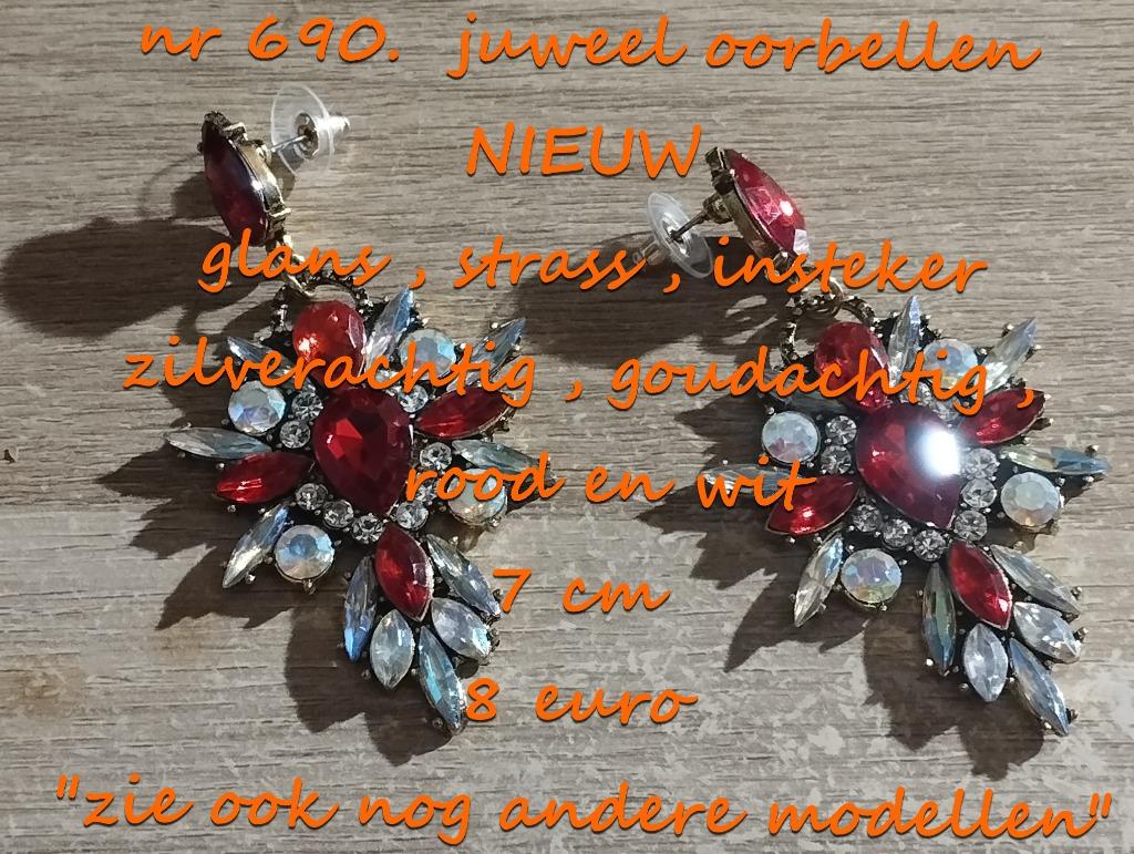 690. Juweel :  oorbellen , NIEUW , verzending inbegrepen, Handtassen en Accessoires, Oorbellen, Overige materialen, Verzenden