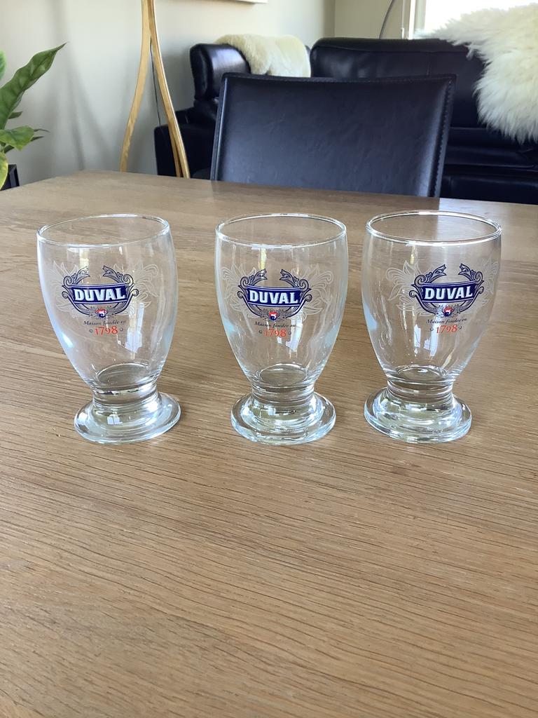 3 Duval pastis-glazen, Verzamelen, Glas en Drinkglazen, Zo goed als nieuw