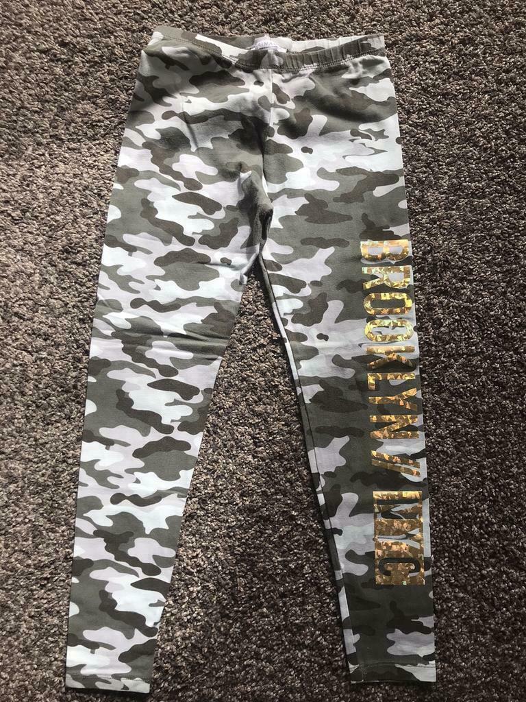 Pantalon de sport Primark taille 134, Pantalon, Enlèvement ou Envoi, Comme neuf, Primark