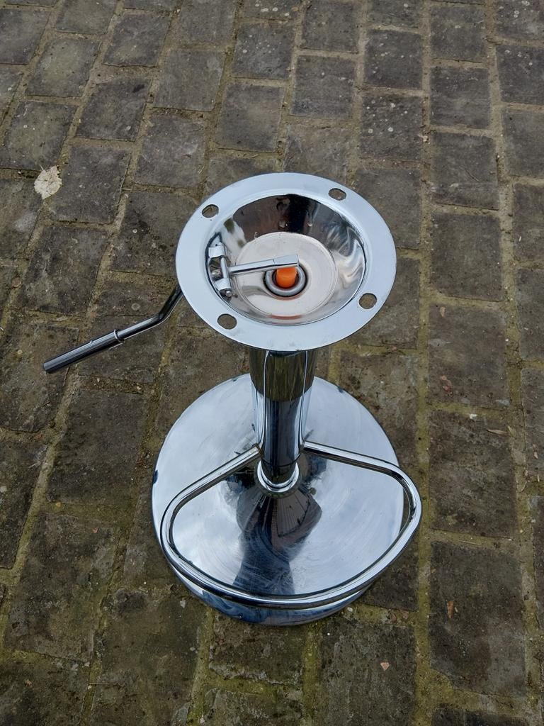 4 onderstellen barkrukken, Ophalen