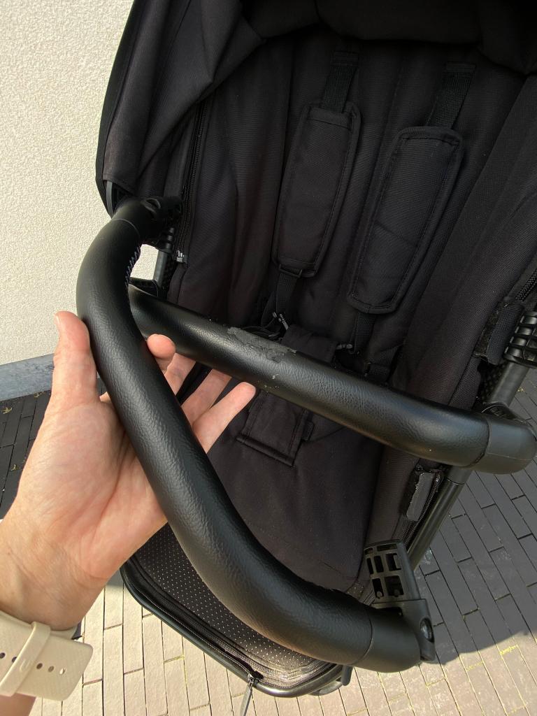 Dubatti kinderwagen zwart, Kinderen en Baby's, Luchtbanden, Zo goed als nieuw, Ophalen, Kinderwagen