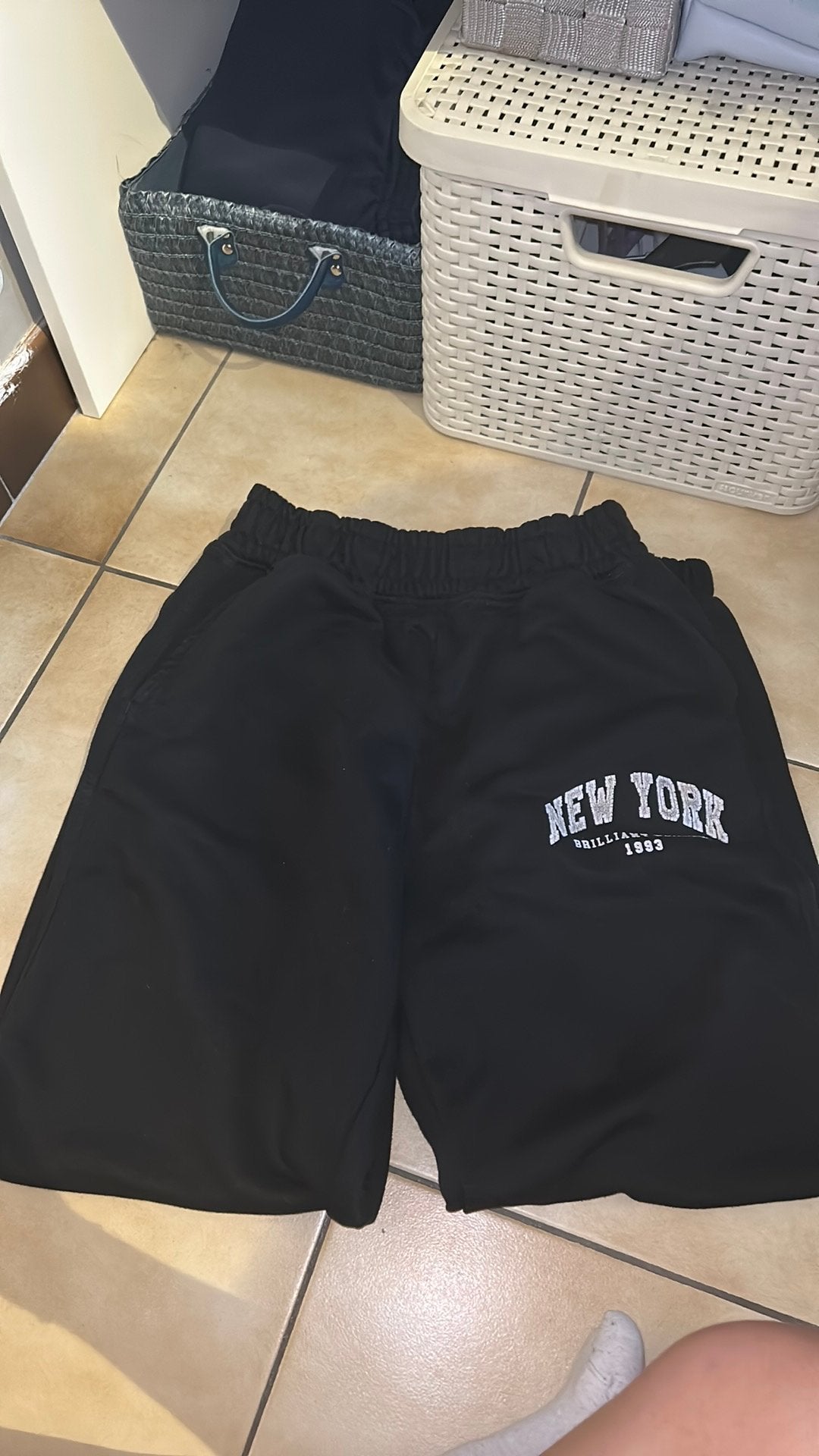 Zwarte jogging , Bershka , maat s, Kleding | Dames, Homewear, Ophalen, Zo goed als nieuw, Maat 36 (S)