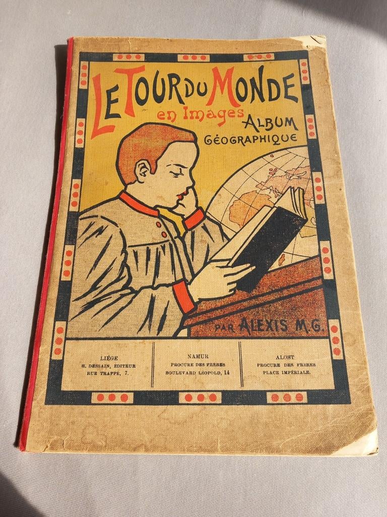 Livre Le tour du monde en images,  album géographique, Boeken, Atlassen en Landkaarten, Ophalen of Verzenden, Wereld