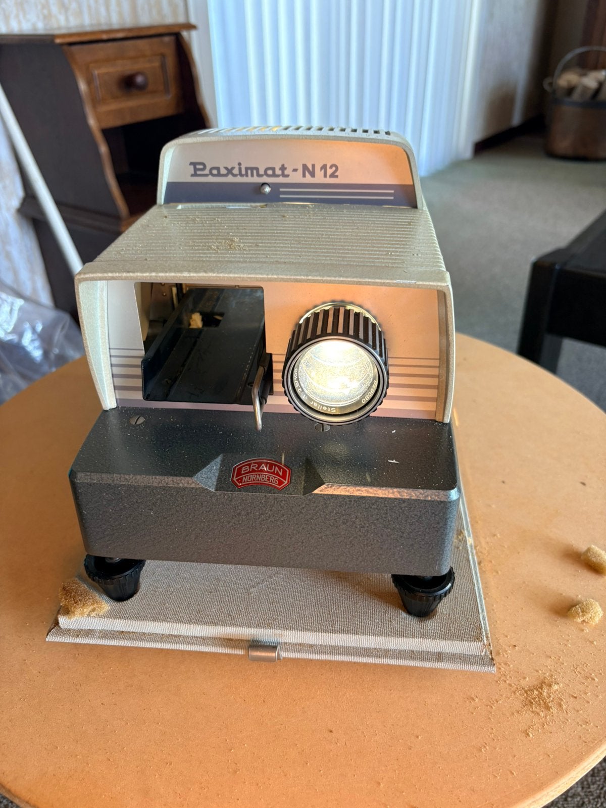 Projecteur dia + ecran vintage, Enlèvement, Comme neuf