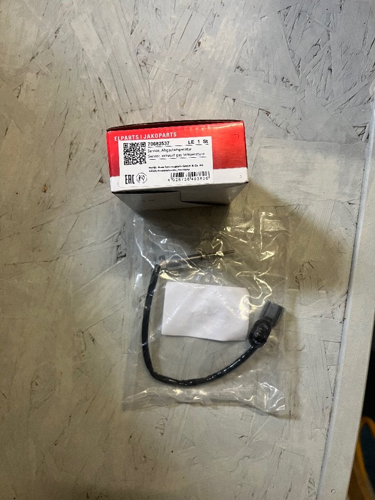 Sonde de température des gaz d’échappement (EGT/EGR), Enlèvement, Nissan