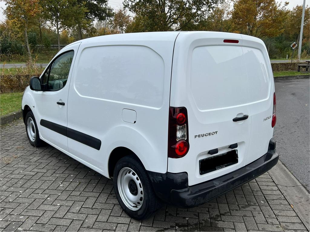 Peugeot Partner 1.6 benzine / 2018 / 67.000km, Auto's, Wit, Bedrijf, Handgeschakeld, 5 deurs