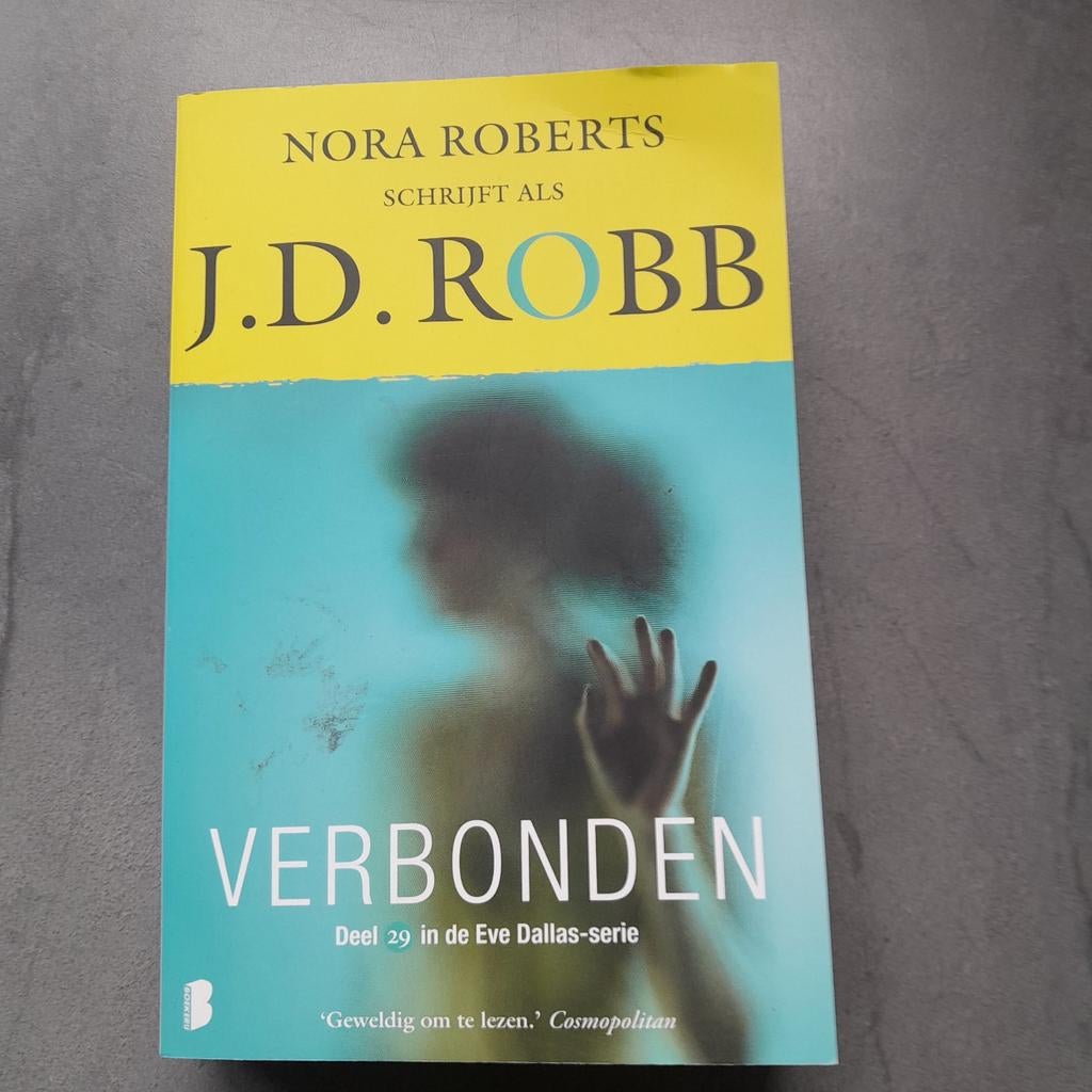 J.D. Robb - Verbonden, Enlèvement, J.D. Robb