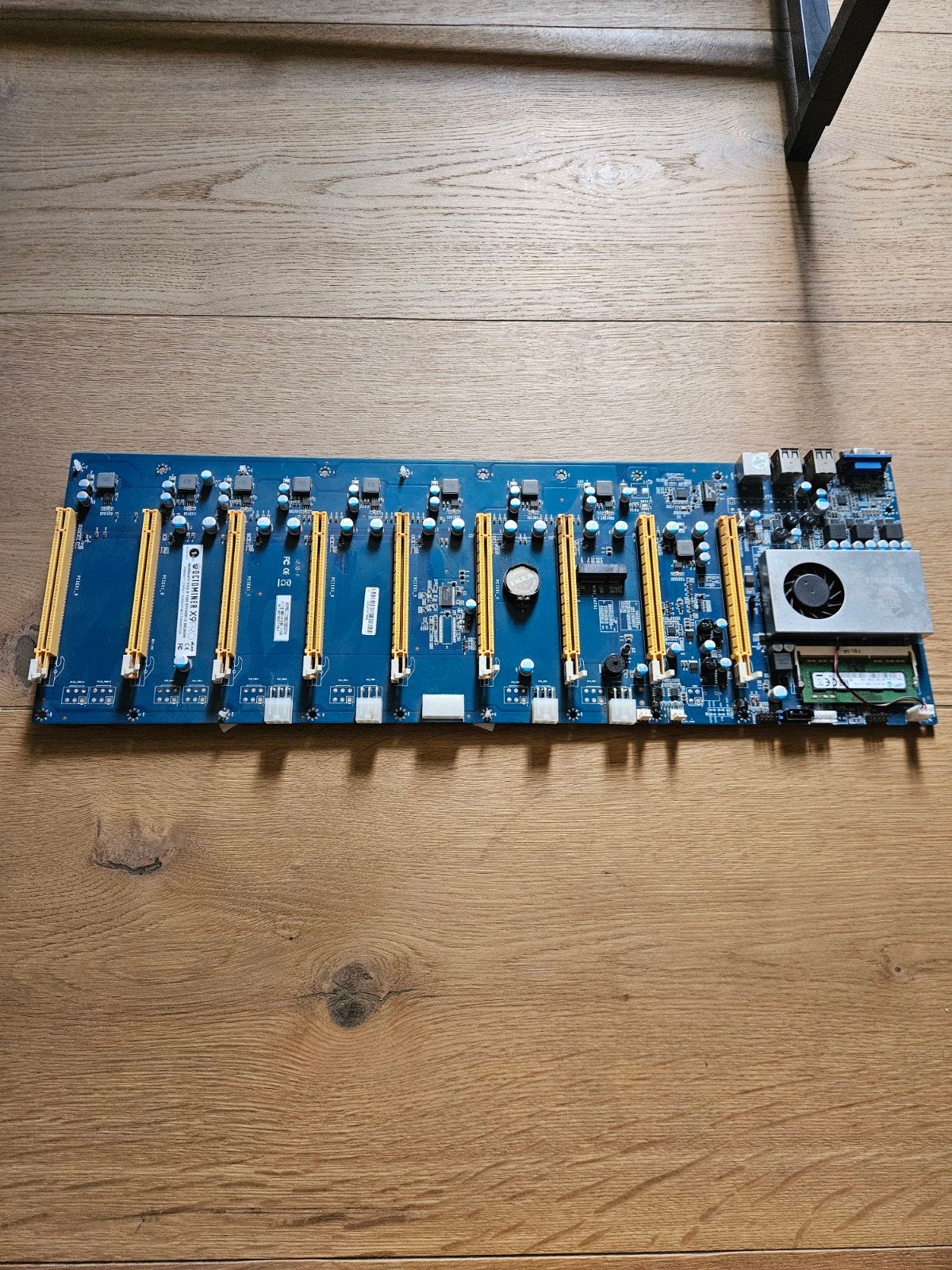 Mining rig octominer X9, Computers en Software, RAM geheugen, Ophalen