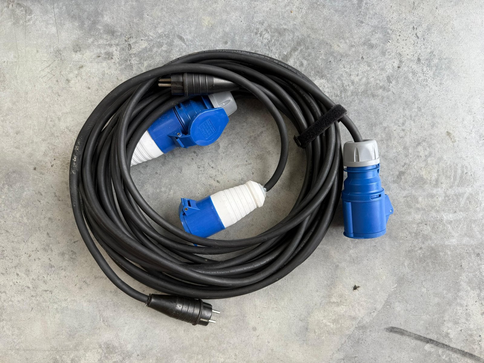 CEE 32A 230V adapterkabel / camping- en evenementenkabel, Enlèvement ou Envoi, Comme neuf