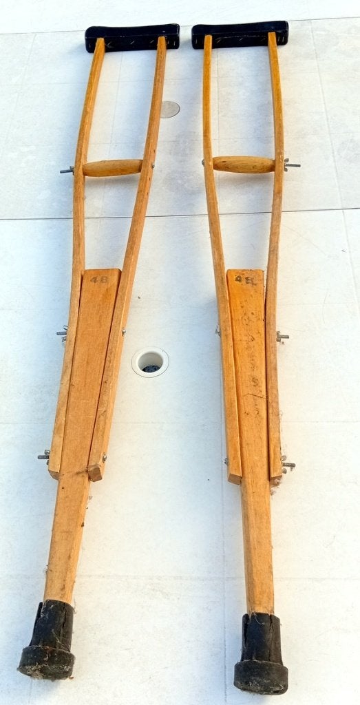2 krukken, hoogte 130 cm., Diversen, Ophalen, Zo goed als nieuw