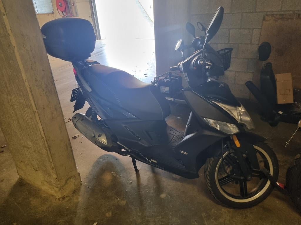 Kimco 125cc Automaat Auto rijbewijs B, Ophalen, Kimco, Zo goed als nieuw, Benzine