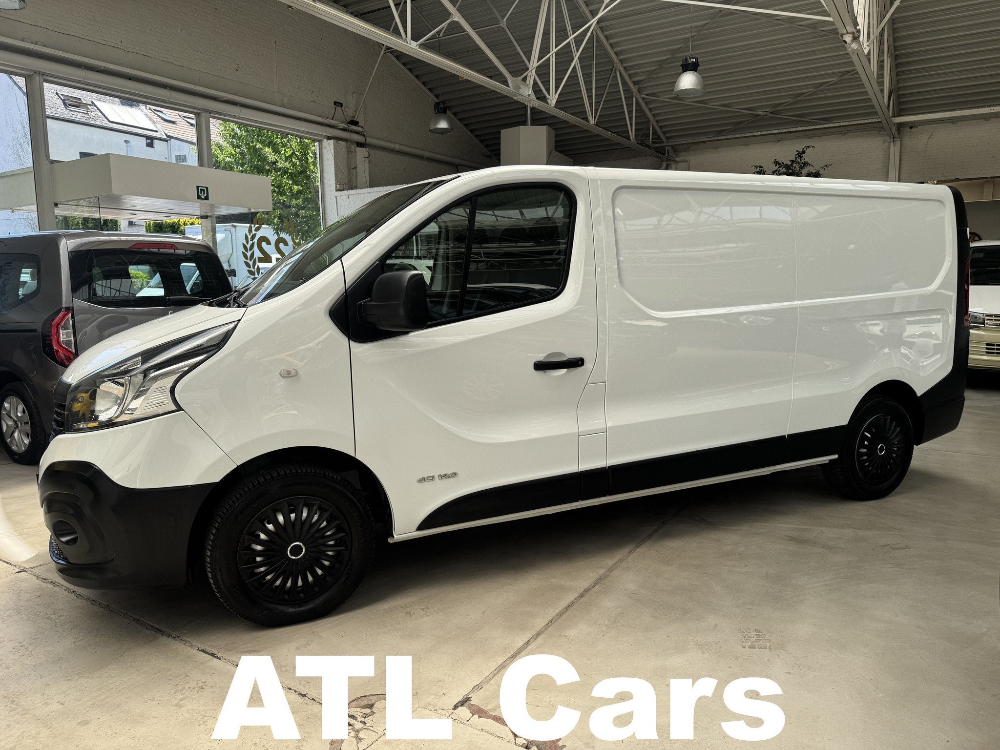 Renault Trafic 1.6 Diesel | EURO 6 | Lichte Vracht | Enkel C, Auto's, Renault, Voorwielaandrijving, 4 deurs, Stof, 4 cilinders