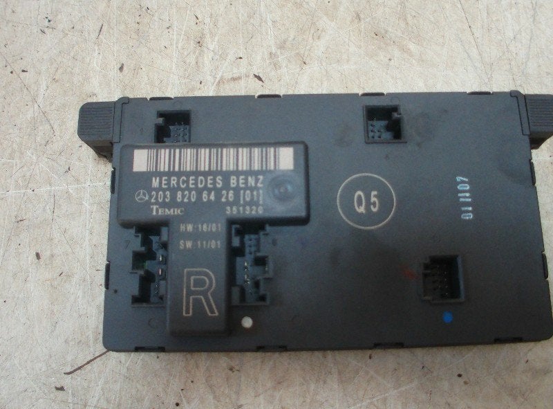 COMPUTER deur rechts voor C Combi (S203) (203-820-64-26), Auto-onderdelen, Elektronica en Kabels, Mercedes-Benz, Gebruikt