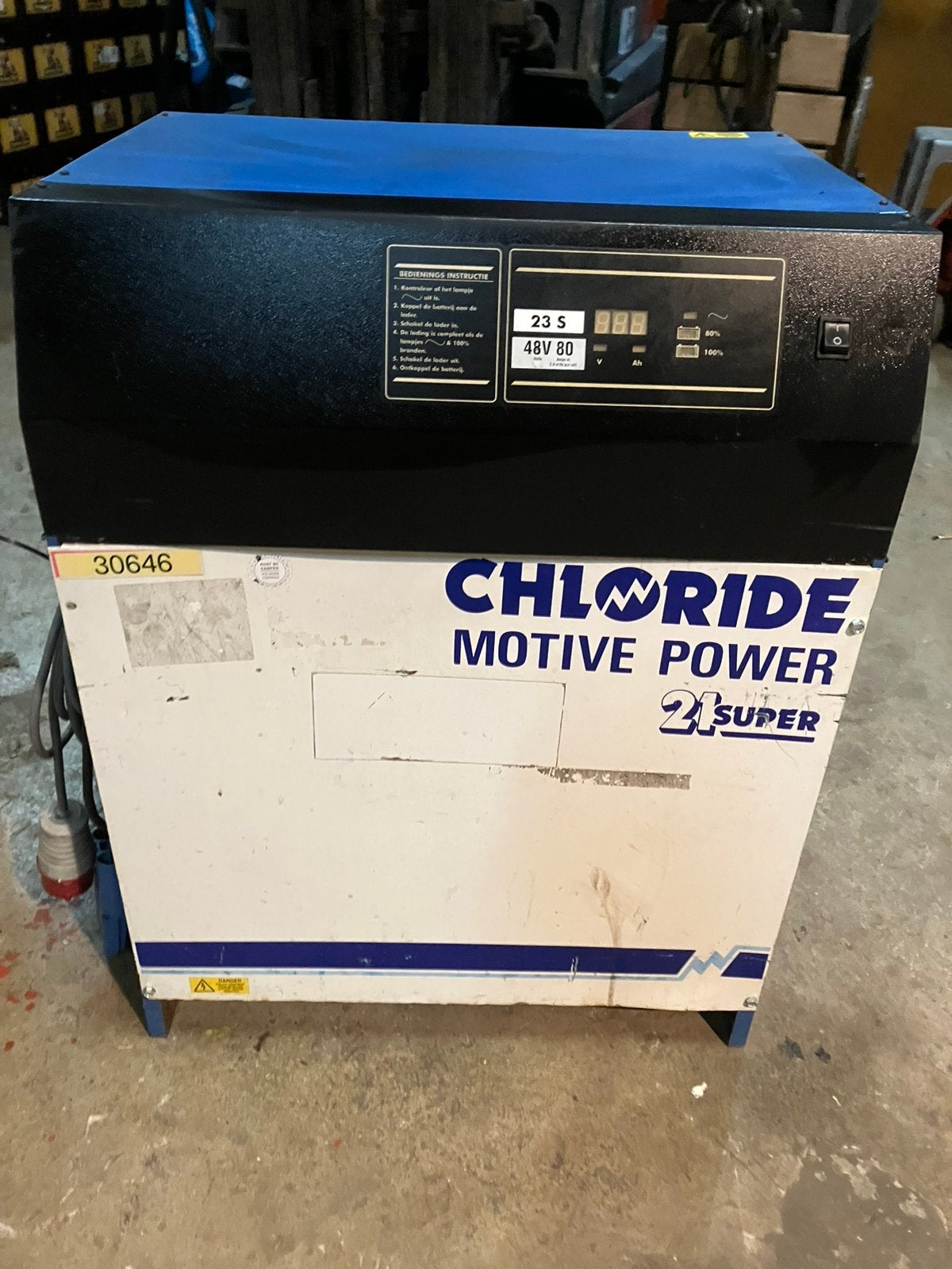 Accu oplader heftruck, Ophalen, Gebruikt, Oplaadbaar