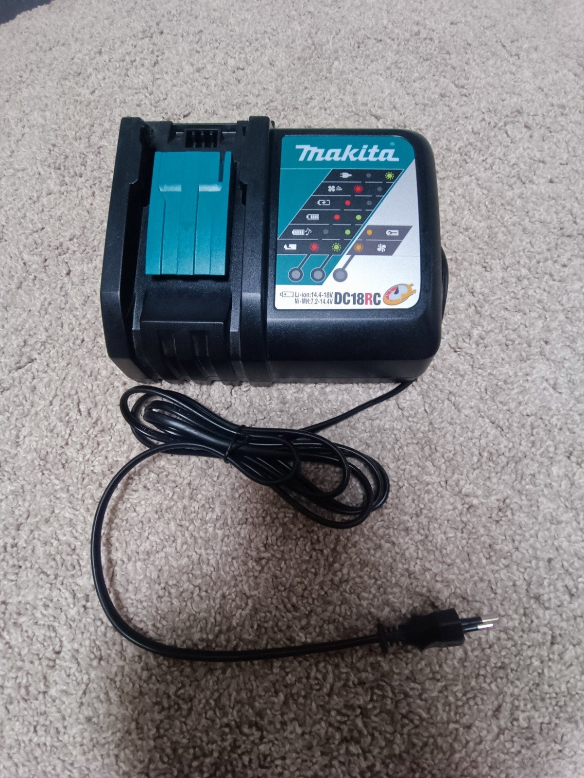 Makita DC18RC Snellader, Bricolage & Construction, Enlèvement ou Envoi, Neuf