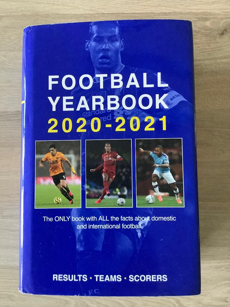 The Football Yearbook 2020-2021, Ophalen of Verzenden, Zo goed als nieuw, Balsport
