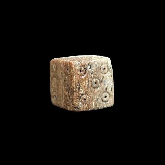 Oud-Romeins Been legionair Romeinse dobbelsteen - 11 mm, Antiek en Kunst, Ophalen of Verzenden