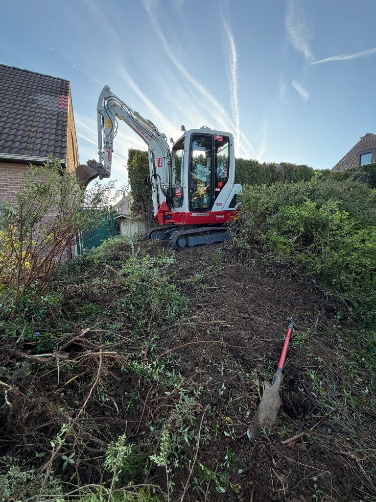 Mini-tracteur Tuinenleuckx outils, grue et chauffeur à louer, Enlèvement ou Envoi, Grue