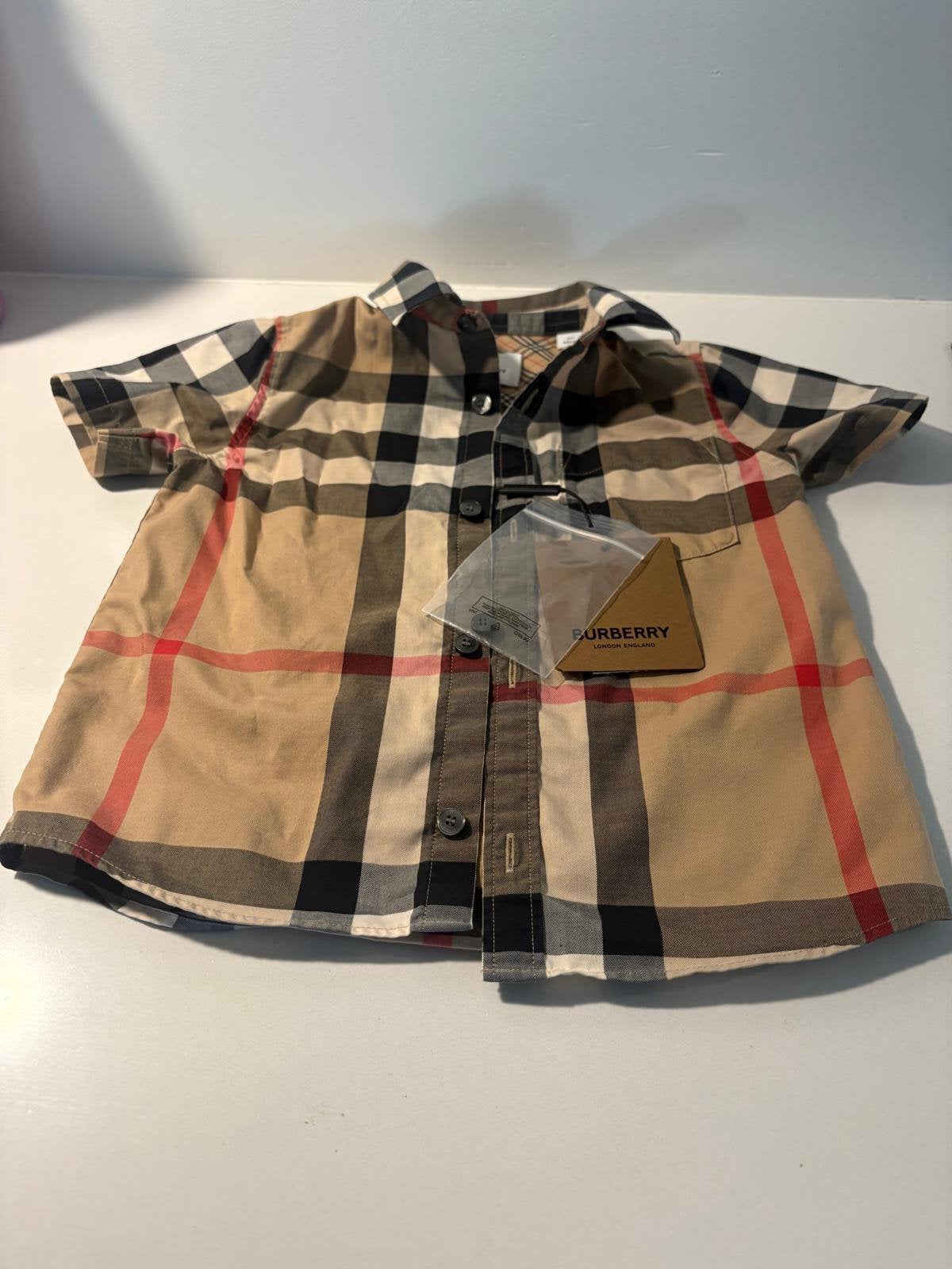 Blousje burberry maat 92 100% origineel, Kinderen en Baby's, Kinderkleding | Maat 92, Ophalen of Verzenden, Nieuw, Jongen, Overhemd of Blouse