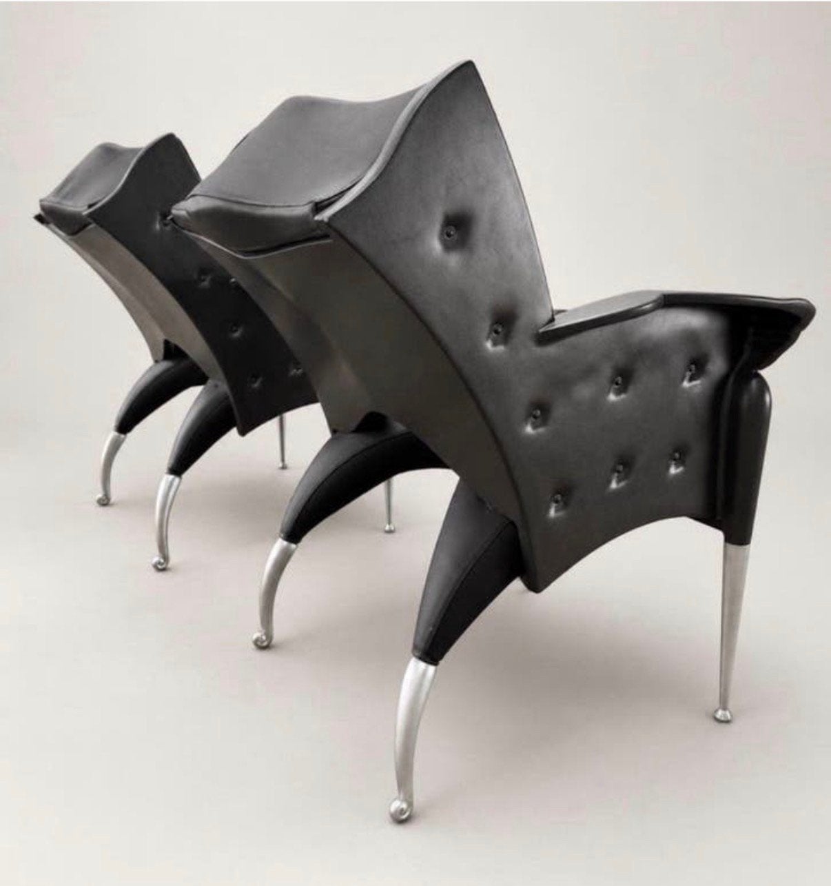 2 Borek Sipek Maletak Lounge Chairs for Maletti, 1990s, Antiquités & Art, Art | Objets design, Cuir, Ensemble, Noir, Enlèvement